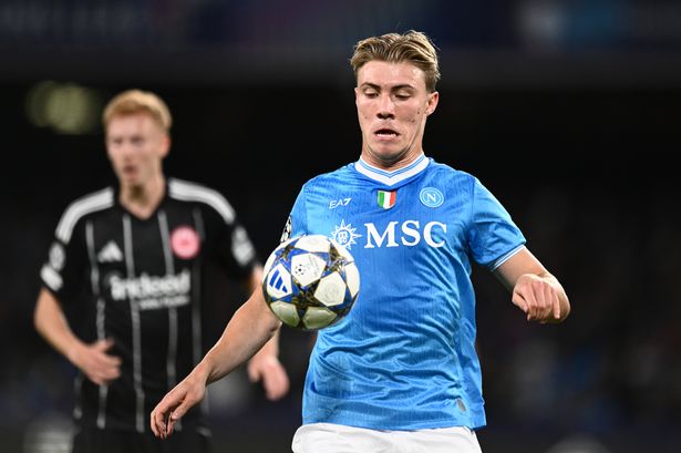 मैनचेस्टर यूनाइटेड: होयलेन वास्तव में मैनचेस्टर यूनाइटेड में रहना चाहते थे, लेकिन विश्व कप के लिए उनका रुख बदल गया