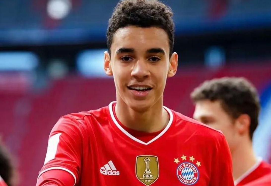 रिपोर्टर: डेविस और हिरोयुकी इटो दिसंबर में कोर्ट पर लौटेंगे, लेकिन मुसियाला को 4 से 8 सप्ताह की आवश्यकता होगी