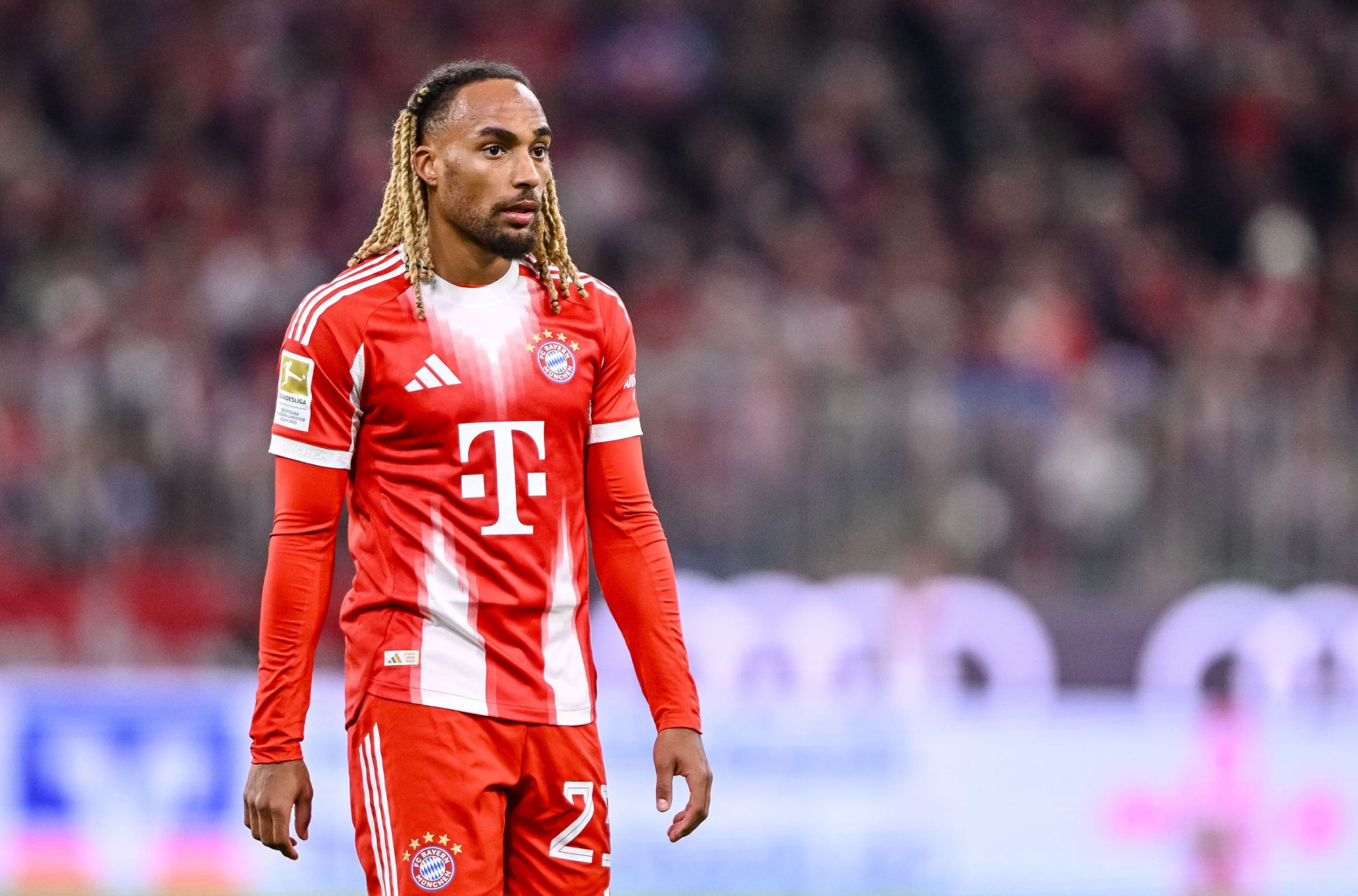 बिल्ड: बायर्न जनवरी में बॉय के प्रस्तावों को सुनने के इच्छुक हैं और सोचते हैं कि वह अब अधिक आकर्षक हैं