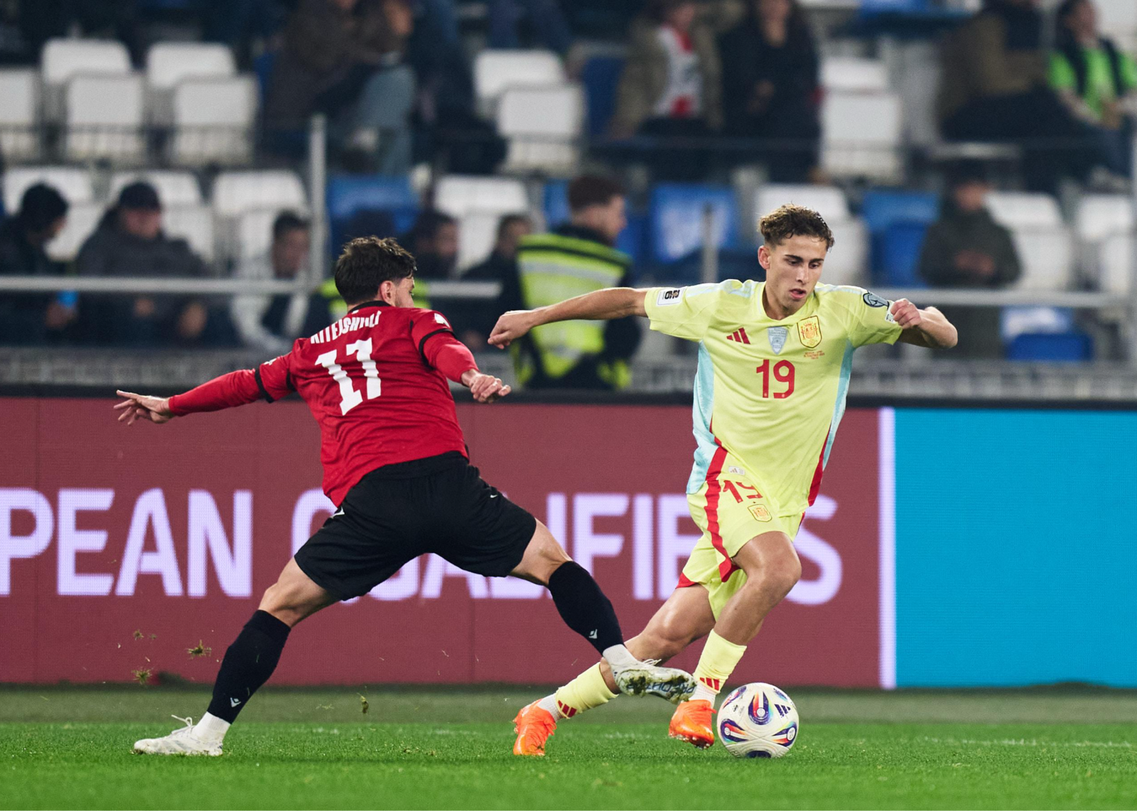 स्पेन बनाम जॉर्जिया: ड्रिब्लिंग दर 61-39, गोल स्कोर 10-5