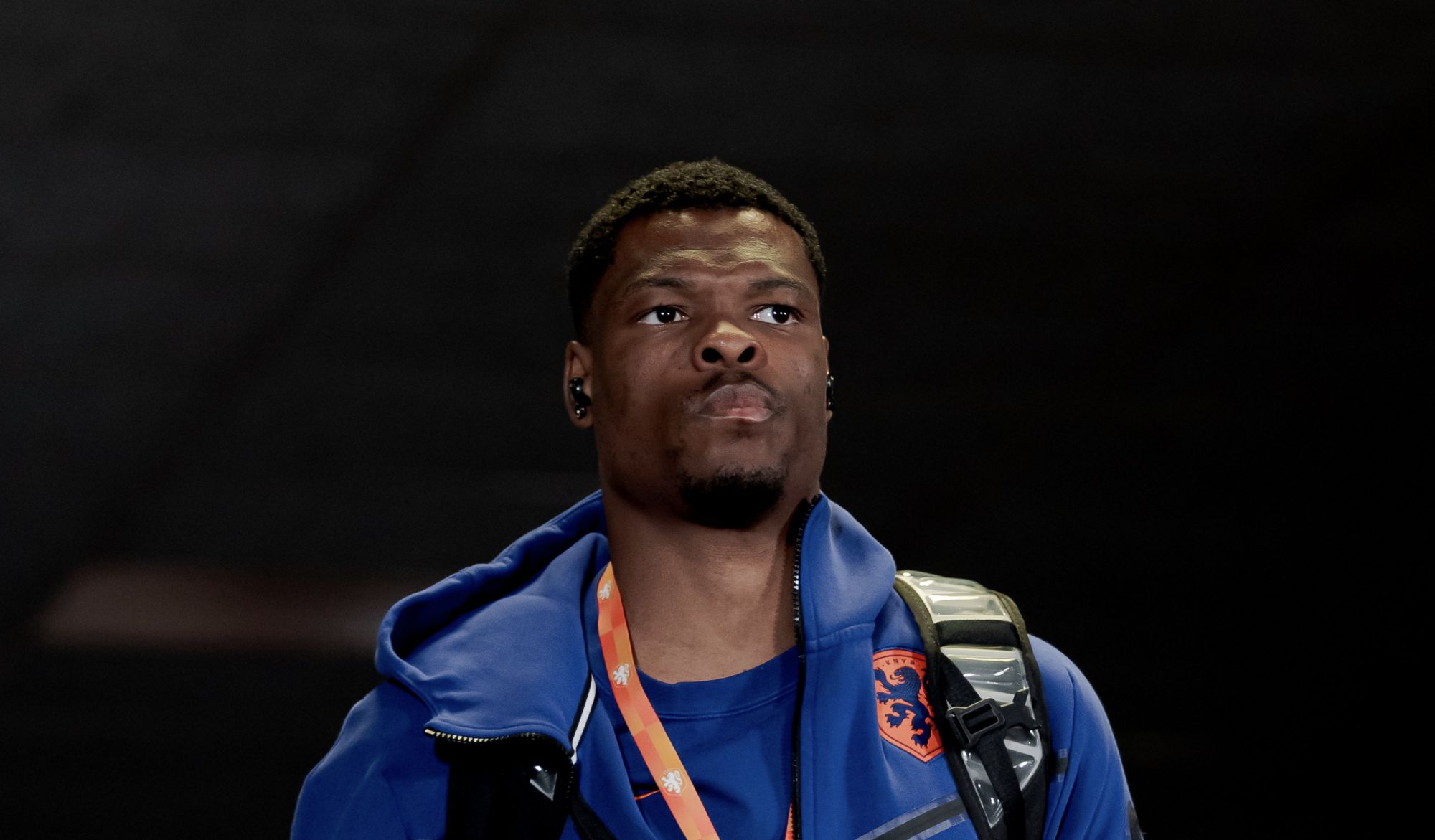 नीदरलैंड टीम के अधिकारी: डम्फ्रीज़ ने चोट के कारण प्रशिक्षण शिविर छोड़ दिया और सीधे इंटर मिलान लौट आए