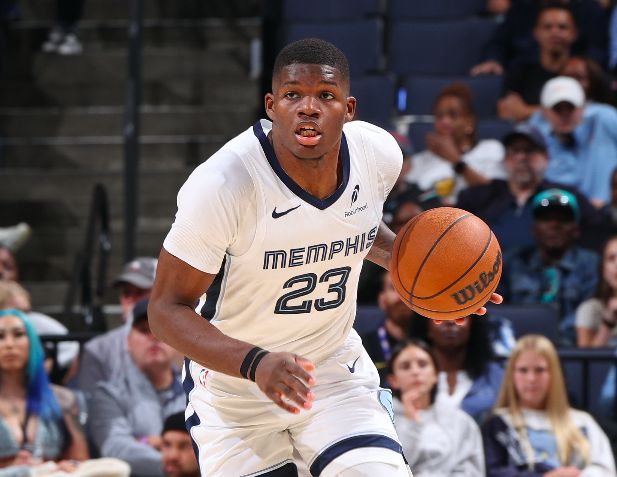 करियर की रात! कायर, नंबर 11 पिक, ने 6 में से 6 तीन-पॉइंटर्स बनाए और +36 के प्लस-माइनस के साथ 27 अंक बनाए।