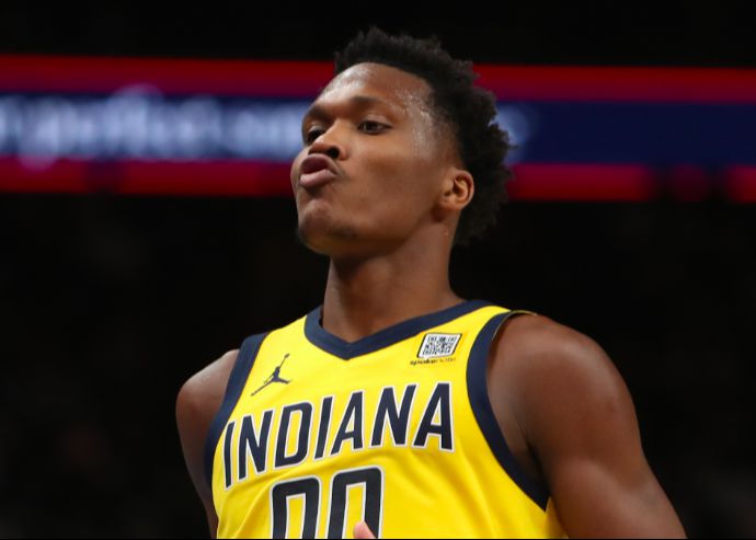 मार्सेलिन ने तीन क्वार्टर में 12 में से 8 शॉट लगाए और 26 अंक बनाए। दाहिने पैर में दर्द के कारण वह जल्दी रिटायर हो गये।