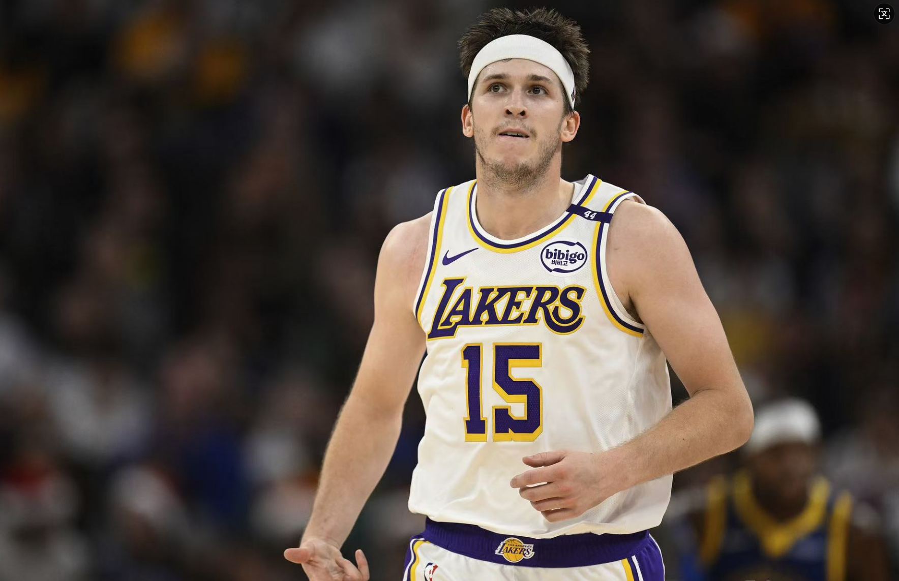 डोंसिक सबसे अच्छा सहायक है! रीव्स ने दो खेलों में 20 सहायता प्रदान की, और हचीमुरा ने कुशलतापूर्वक 23 अंक बनाए।