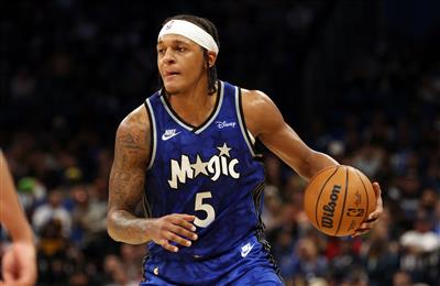 एक दुखद उलटफेर! मैजिक ने अंतिम क्वार्टर में 8 थ्री-पॉइंटर्स में से 0 बनाए और गेम में 13 फ्री थ्रो मिस किए।