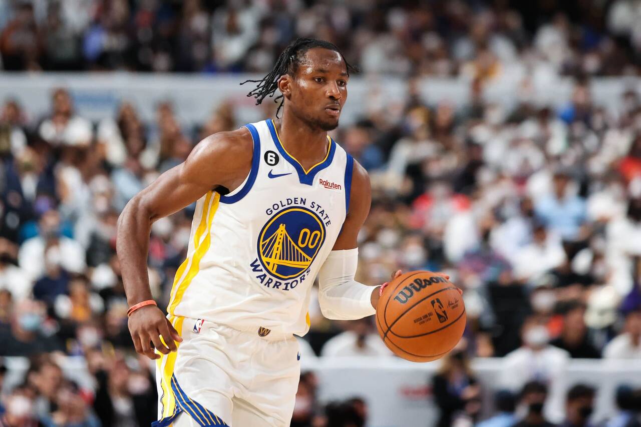 हॉट बॉल नियंत्रण! कुमिंगा और रिचर्ड ने पहले क्वार्टर में 10 में से 8 शॉट्स पर एक साथ 23 अंक बनाए