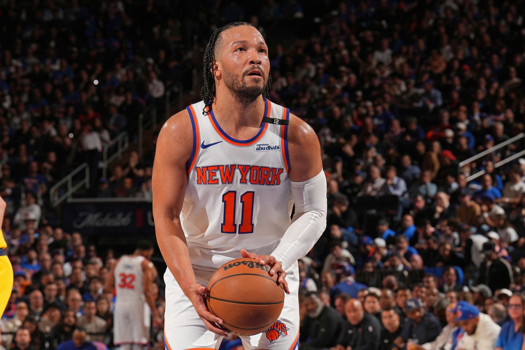 अचानक भड़क उठी! ब्रूनसन ने एक ही क्वार्टर में 8 में से 5 अंक बनाए, 12 अंक, 5 रिबाउंड और 4 सहायता प्राप्त की।