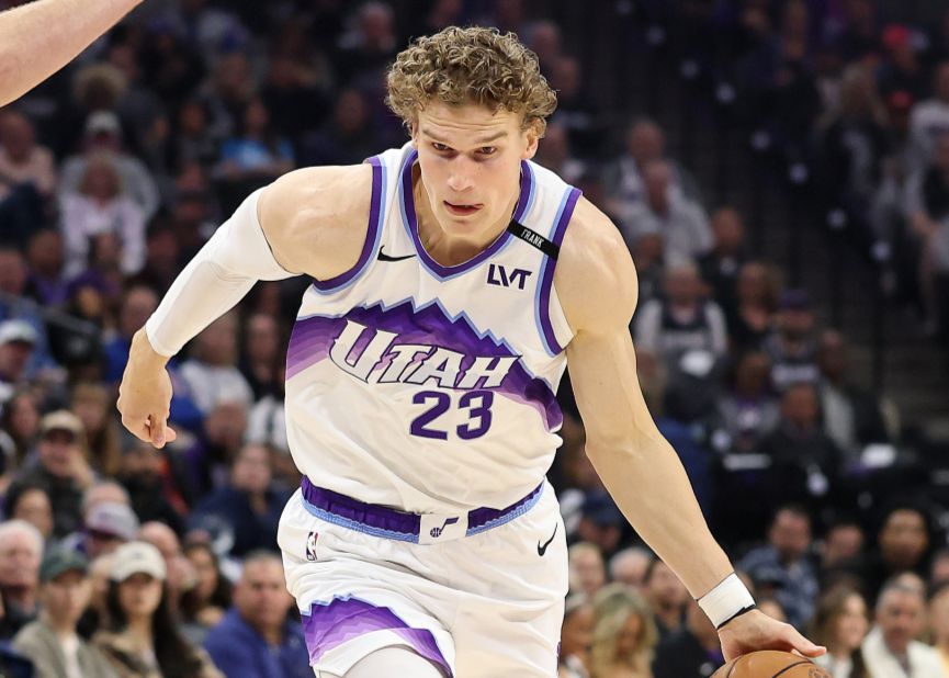 क्या फर्क है! पिस्टन और जैज़ ने पहले क्वार्टर में कुल 21 फ्री थ्रो किए, और दूसरे क्वार्टर में केवल जैज़ ने 2 फ्री थ्रो बनाए।