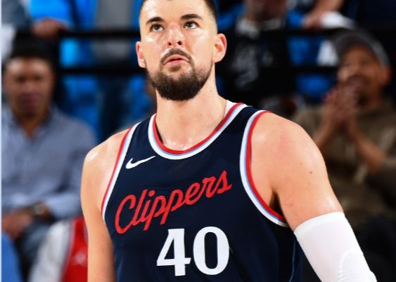 हार्डेन के आसपास दो सहायक! ज़ुबैक और बोगडा ने संयुक्त रूप से 48 अंक, 14 रिबाउंड और 5 सहायता प्रदान की