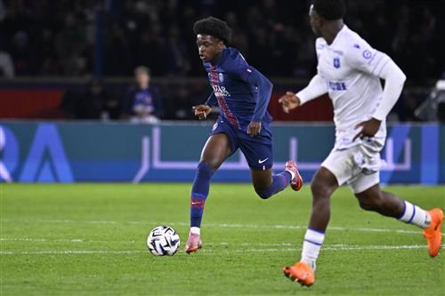 पेरिस सेंट-जर्मेन बनाम ऑक्सरे