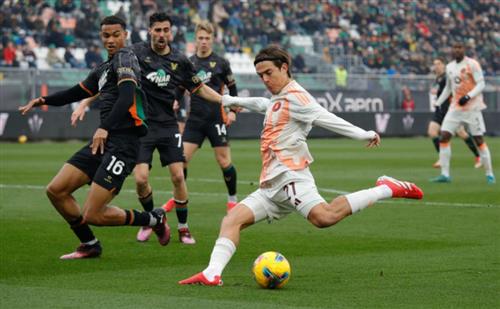 वेनिस बनाम रोम