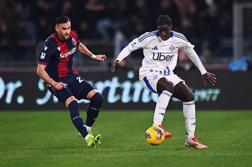 बोलोग्ना बनाम कोमो