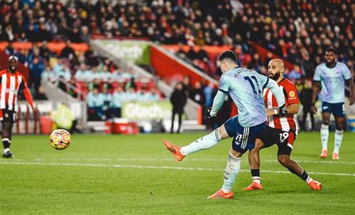 ब्रेंटफ़ोर्ड बनाम आर्सेनल