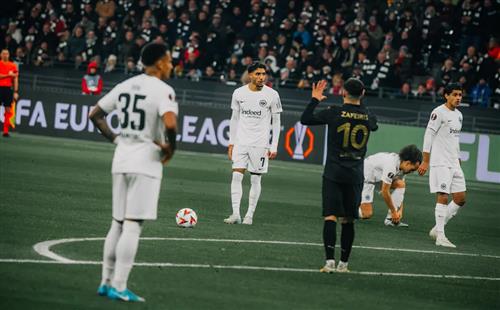 आइंट्राख्ट फ्रैंकफर्ट बनाम स्लाविया प्राग