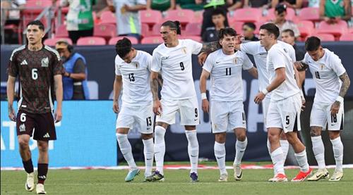 मेक्सिको बनाम उरुग्वे