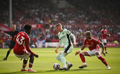 नॉटिंघम फ़ॉरेस्ट बनाम चेल्सी