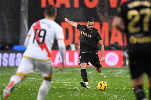 रेयो वैलेकैनो बनाम कैडिज़