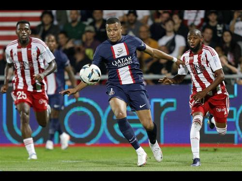 पेरिस सेंट-जर्मेन बनाम अजासियो