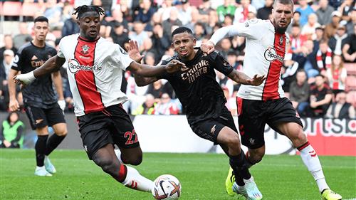 आर्सेनल बनाम साउथेम्प्टन