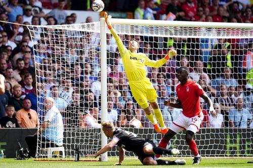 वेस्ट हैम यूनाइटेड बनाम नॉटिंघम