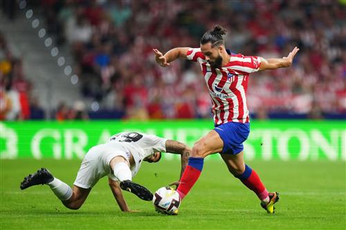 रियल ओविएडो बनाम एटलेटिको मैड्रिड