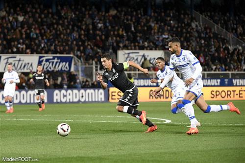 ऑक्सरे बनाम मोनाको