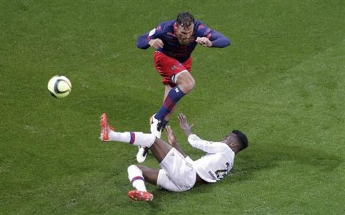 अजासियो बनाम एंगर्स