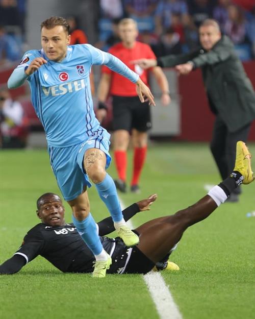 रेड स्टार बनाम ट्रैबज़ोनस्पोर