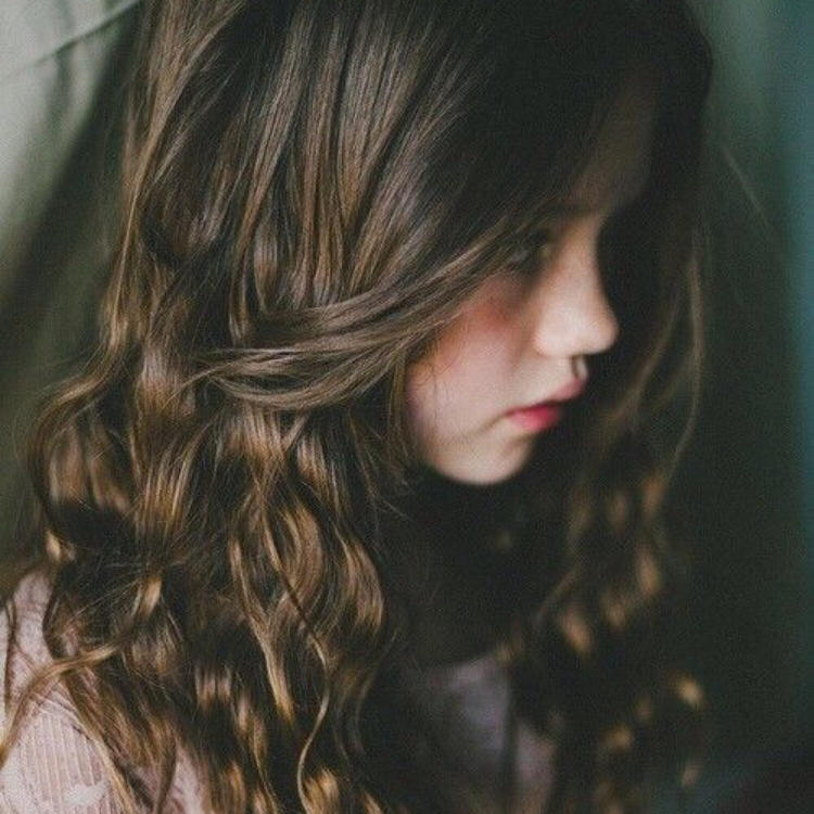 6686体育金牌作者悲伤的季节